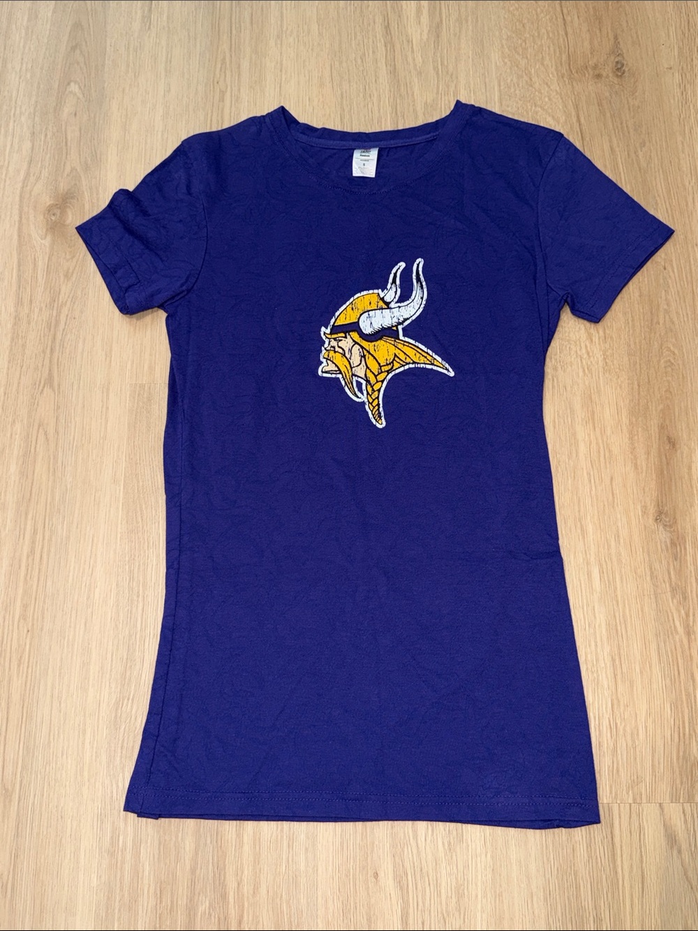 NFL Purple Women's Short Sleeve Tee with Viking Logo Small